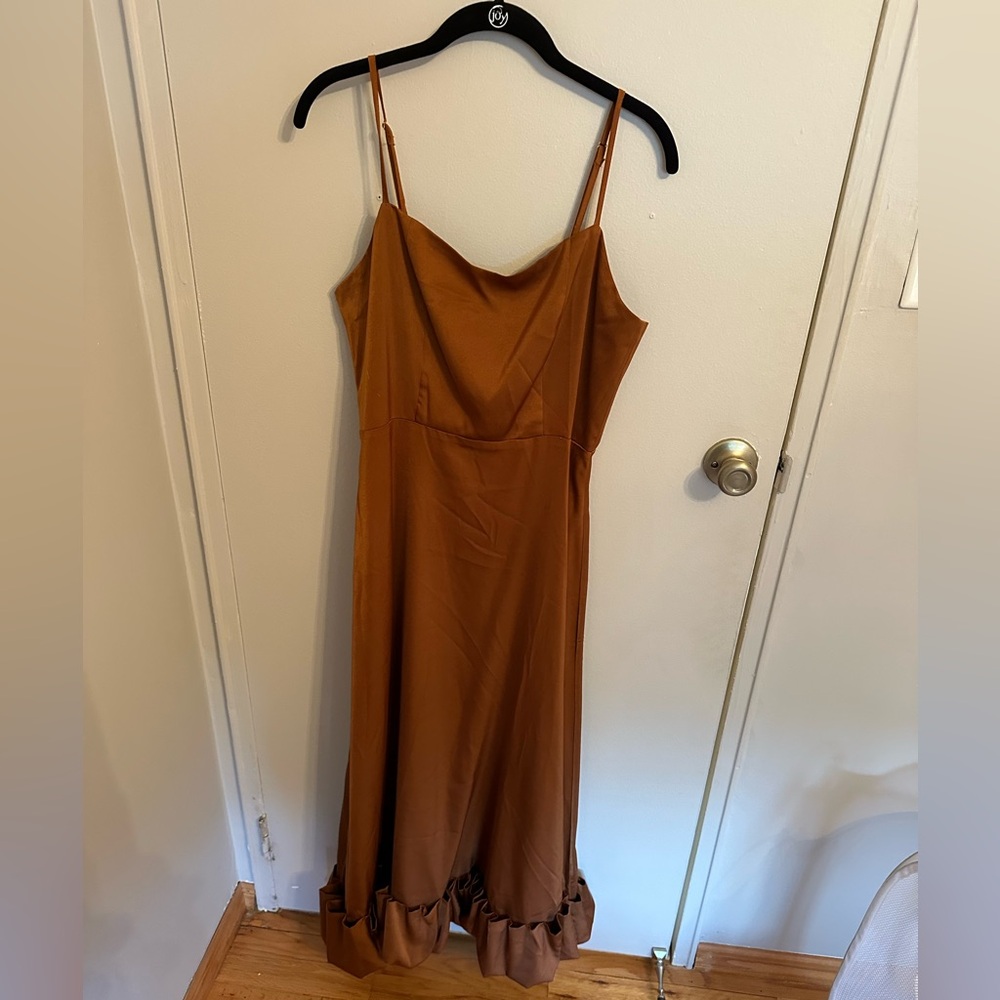 Dress - Picture 2 of 5